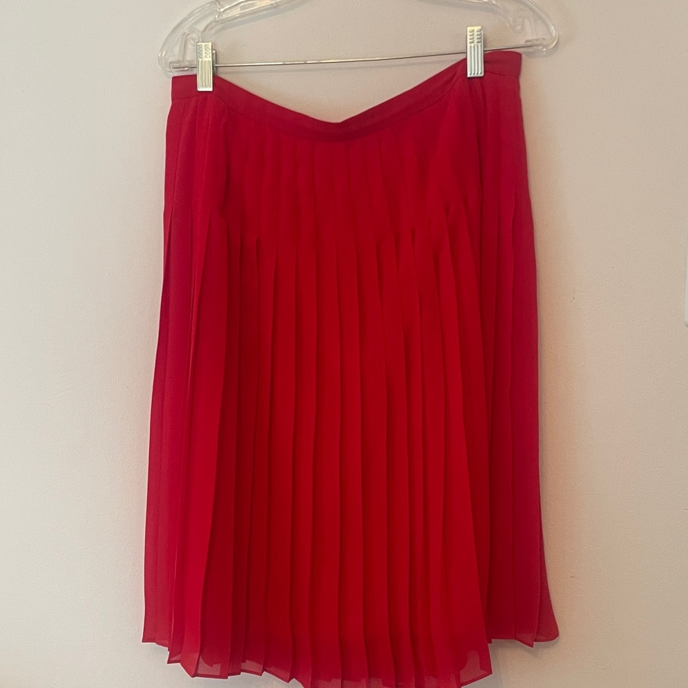 Ann Taylor Vibrant Red pleated Skirt